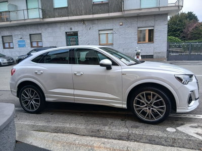 Audi Q3 1.4 TFSI 150 CV S tronic S Line Edition (15)