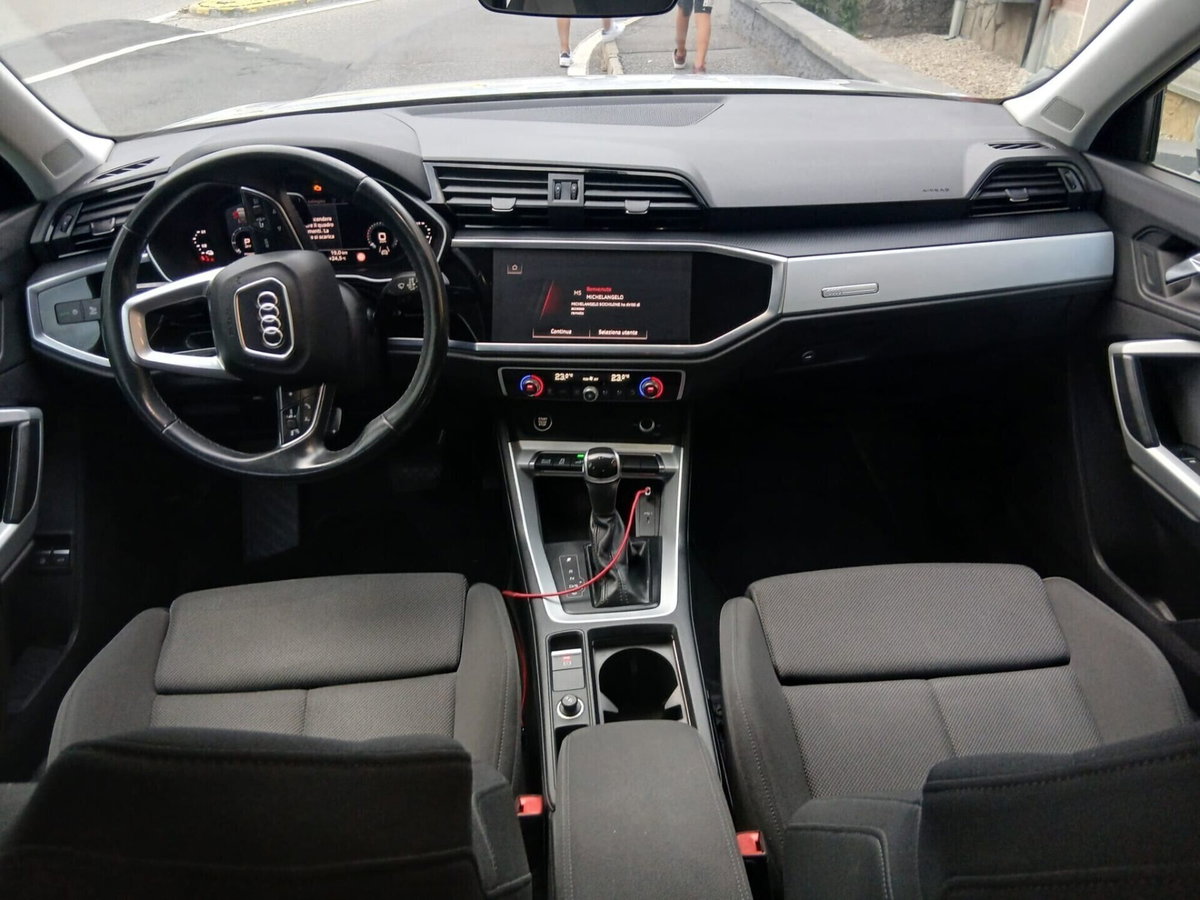 Audi Q3 1.4 TFSI 150 CV S tronic S Line Edition (16)