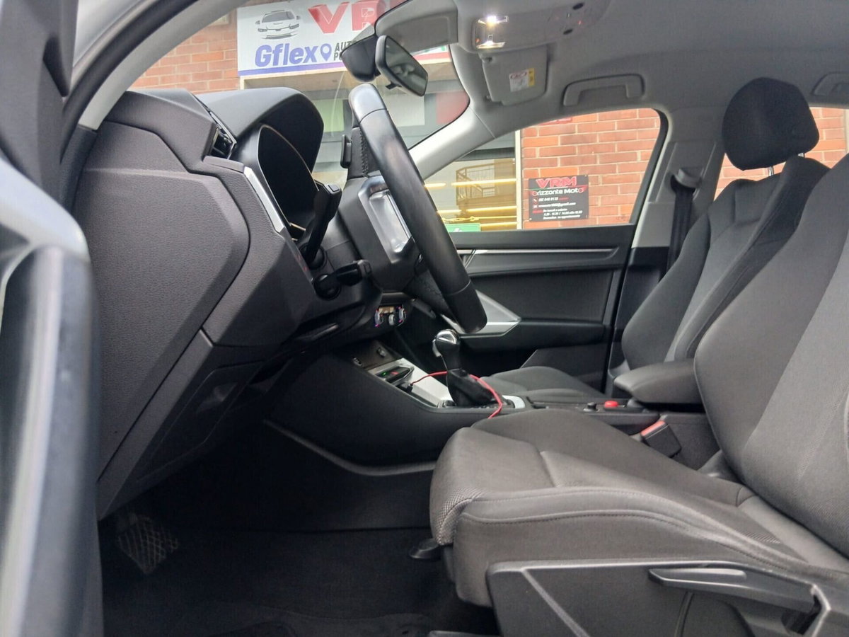 Audi Q3 1.4 TFSI 150 CV S tronic S Line Edition (18)