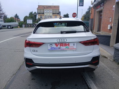 Audi Q3 1.4 TFSI 150 CV S tronic S Line Edition (19)