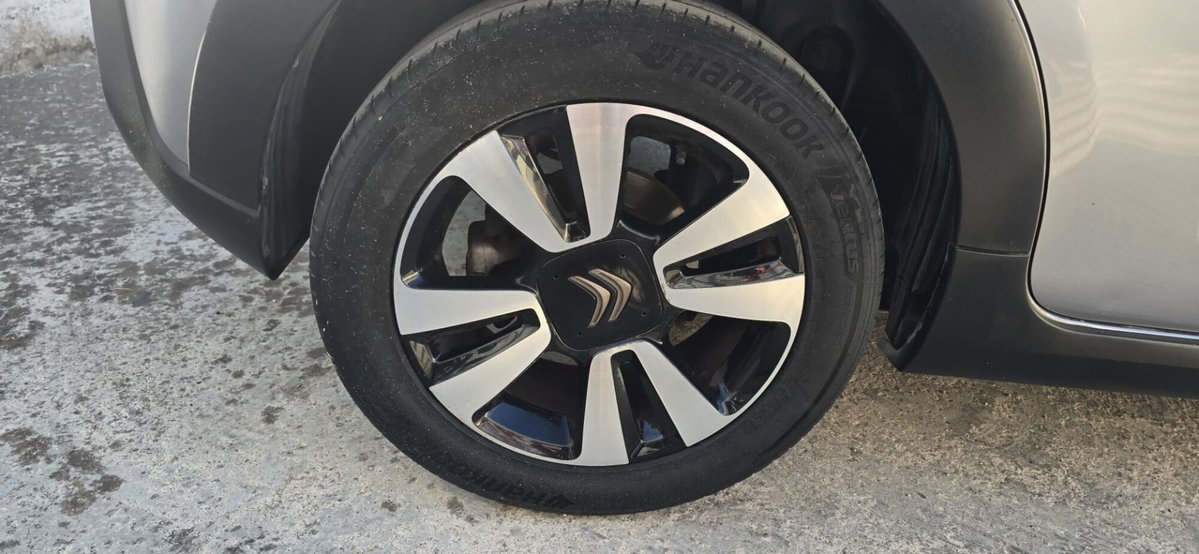 Citroen C3 BlueHDi 100 S&S Shine (13)