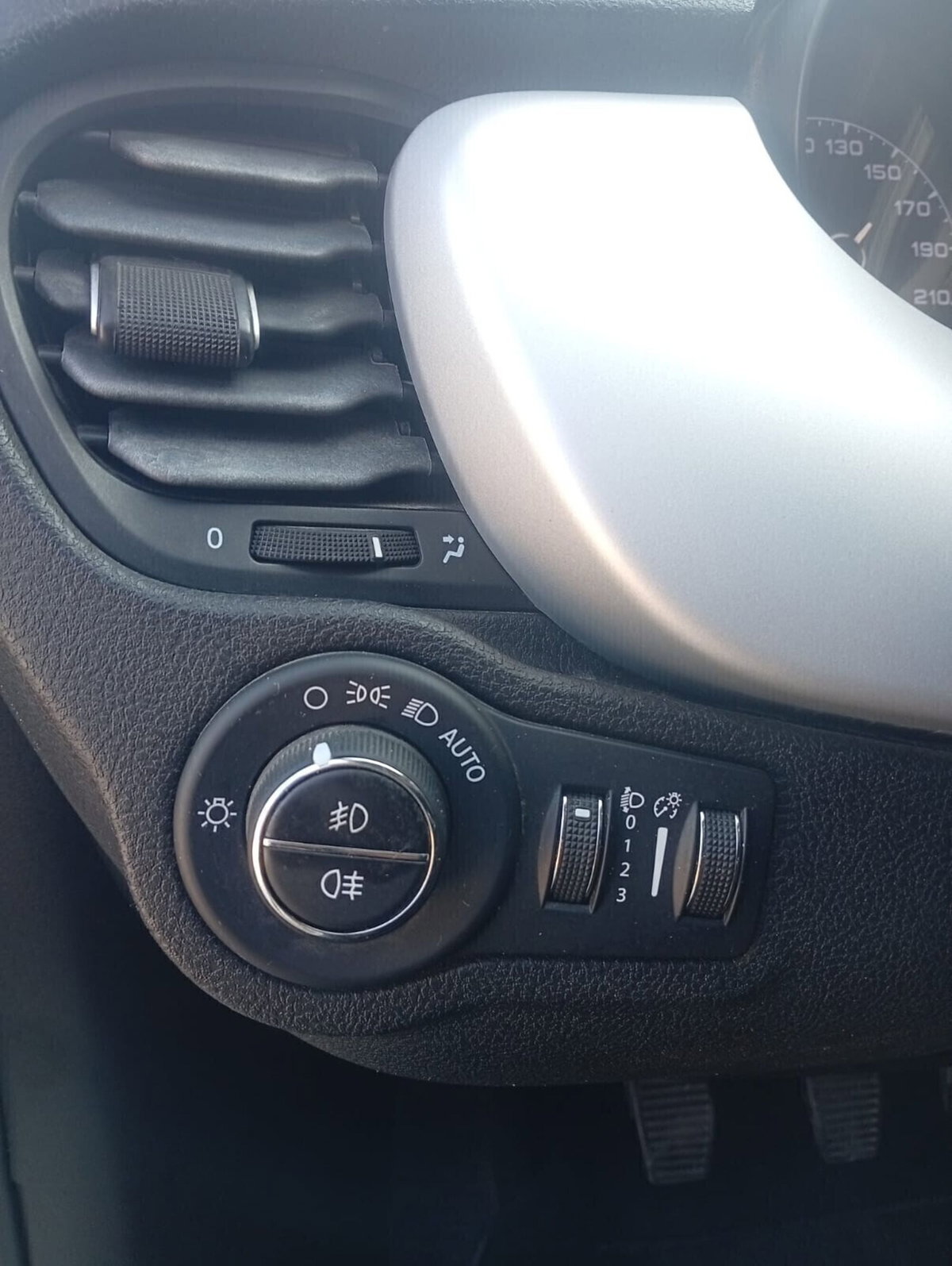 Fiat 500X 1.3 MultiJet 95 CV Connect (12)