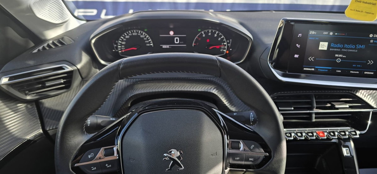 Peugeot 208 PureTech 75 Stop&Start 5 porte Active Pack (11)