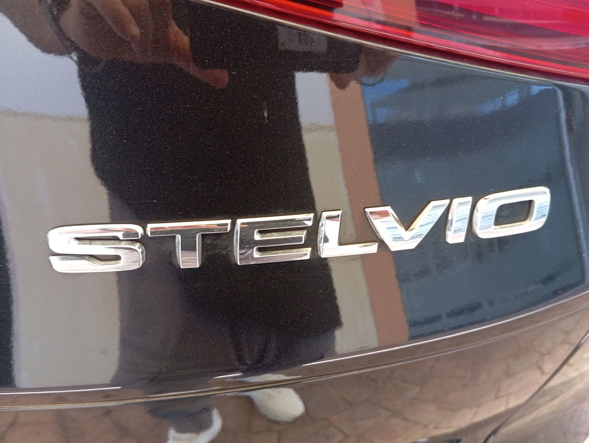 Alfa Romeo Stelvio Stelvio 2.2 Turbodiesel 210 CV AT8 Q4 Veloce (11)