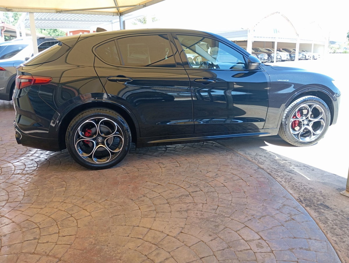 Alfa Romeo Stelvio Stelvio 2.2 Turbodiesel 210 CV AT8 Q4 Veloce (14)