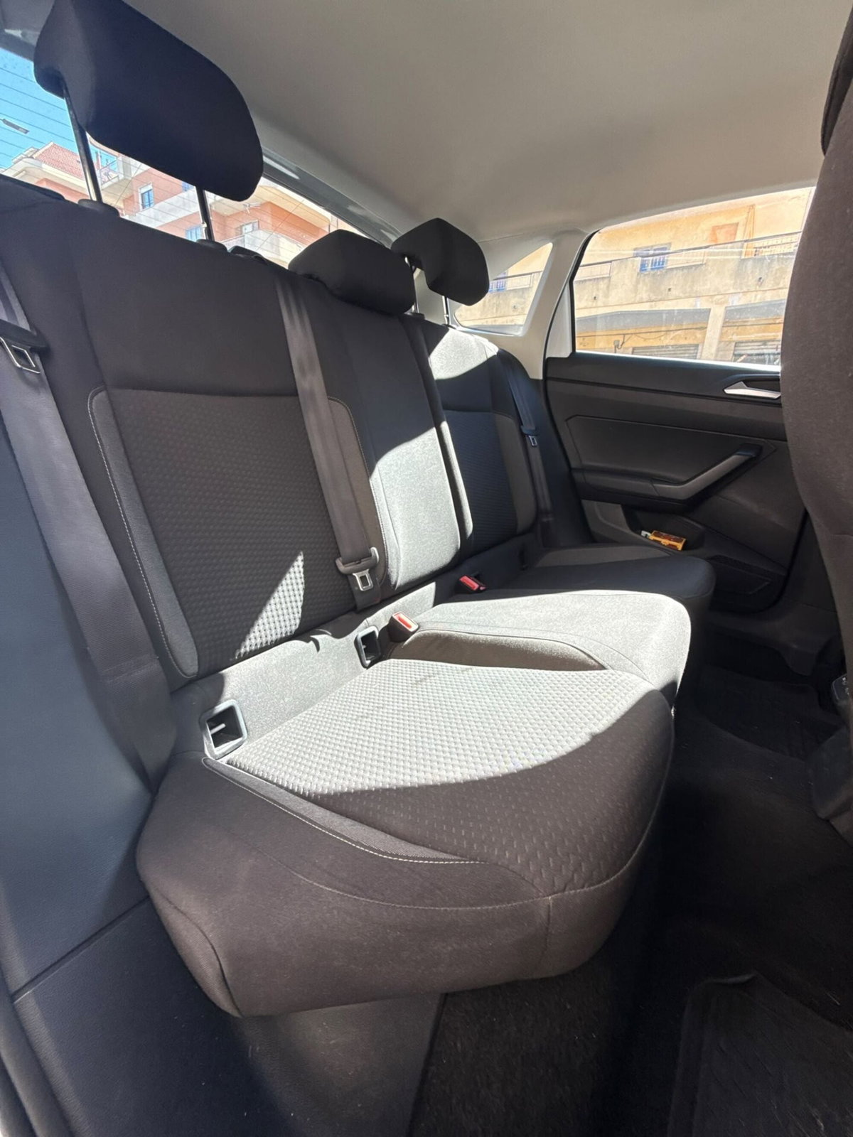 Volkswagen Taigo 1.0 tsi Life 95cv (11)