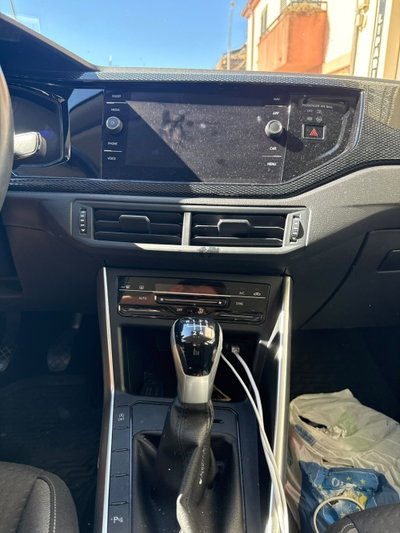 Volkswagen Taigo 1.0 tsi Life 95cv (9)
