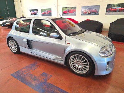 Renault Clio 3.0 V6 24V cat 3 porte Renault Sport usata