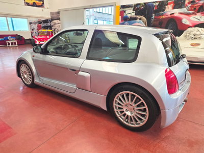 Renault Clio 3.0 V6 24V cat 3 porte Renault Sport (6)