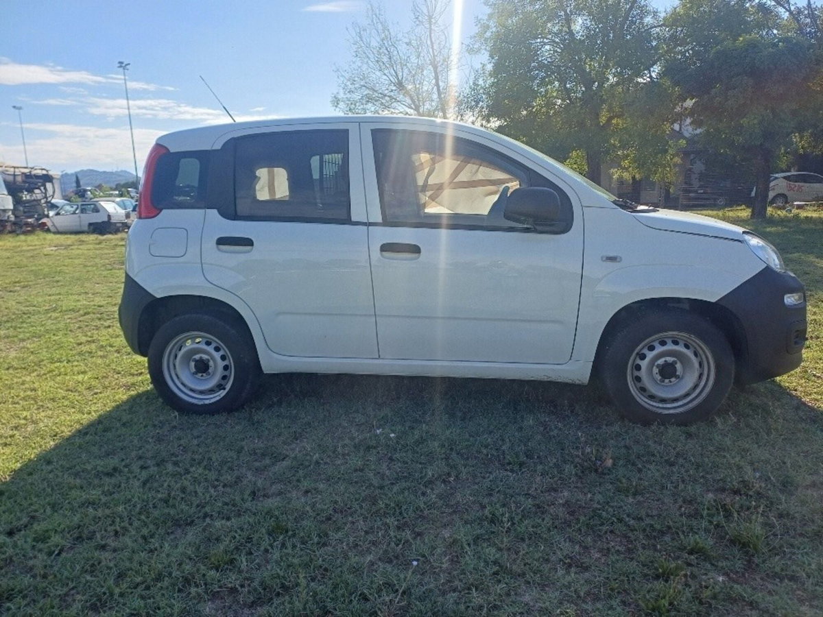 Fiat Panda van 1.0 hybrid Pop 70cv 2p.ti serie 4 E6d (3)