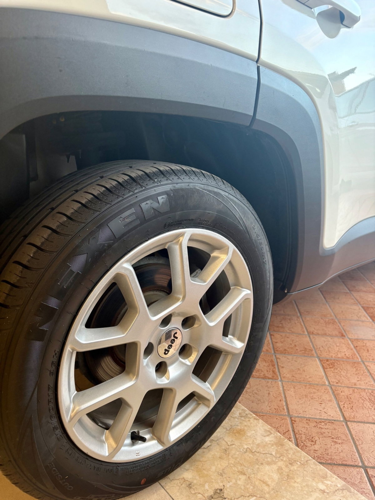 Jeep Renegade 1.6 Mjt 130 CV Limited (10)