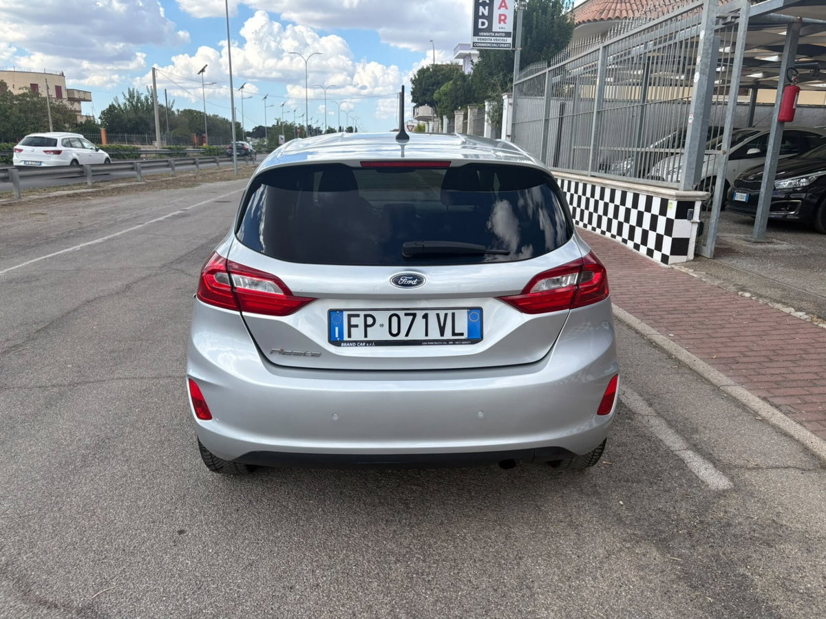 Ford Fiesta 1.5 TDCi 5 porte Titanium (6)