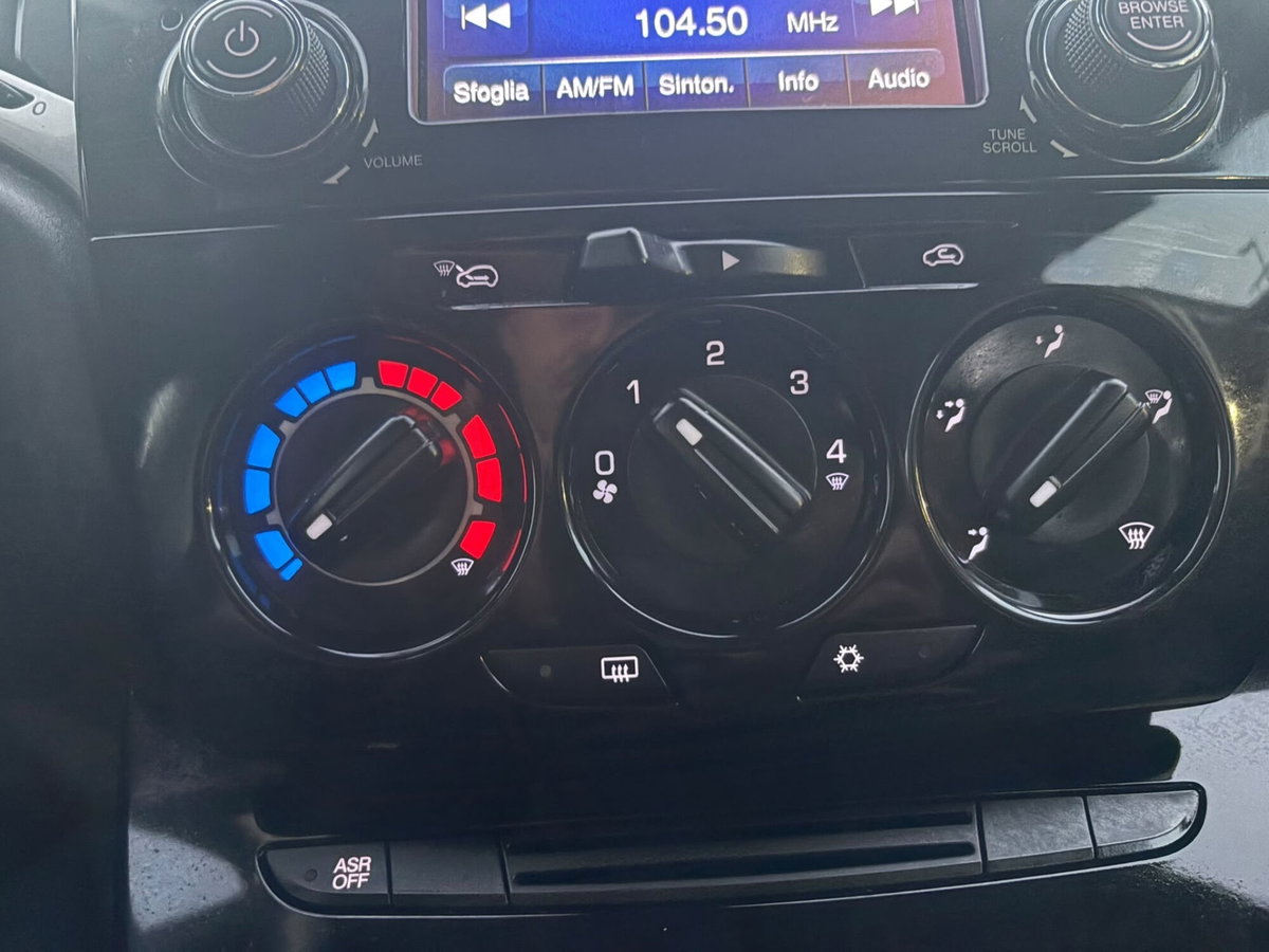 Lancia Ypsilon 1.2 69 CV 5 porte GPL Ecochic Silver (14)