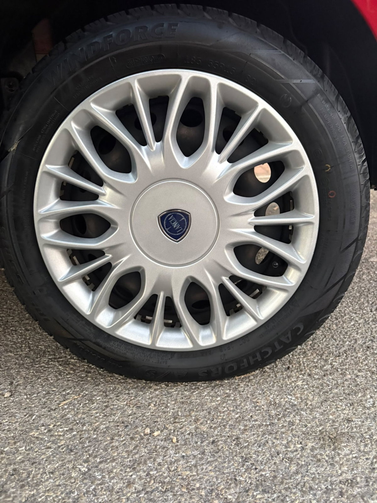 Lancia Ypsilon 1.2 69 CV 5 porte GPL Ecochic Silver (17)
