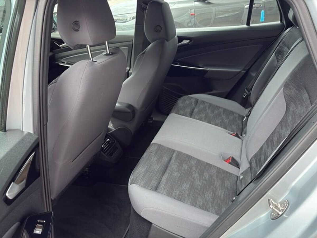 Volkswagen ID.4 Pro Performance (15)
