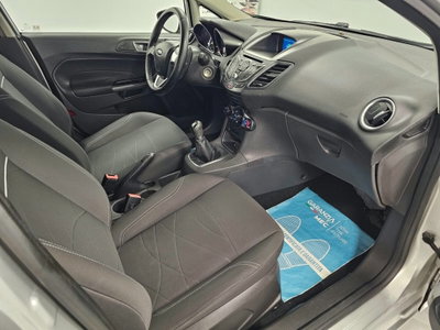 Ford Fiesta 1.2 60CV 5 porte (15)