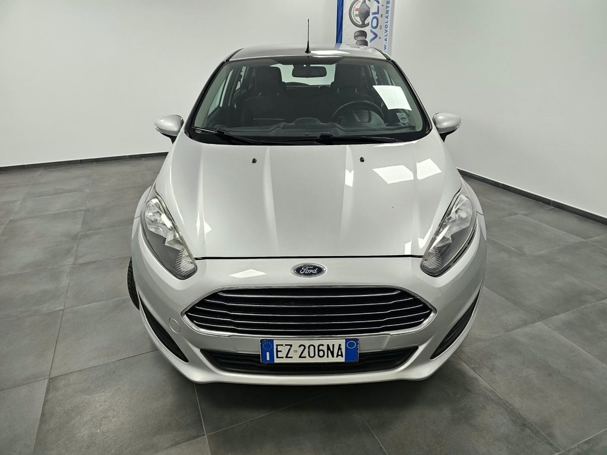 Ford Fiesta 1.2 60CV 5 porte (16)