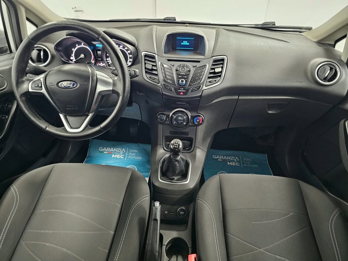 Ford Fiesta 1.2 60CV 5 porte (6)