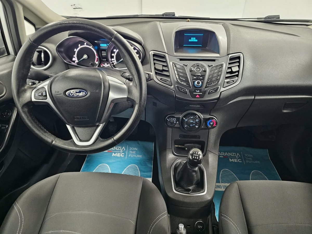 Ford Fiesta 1.2 60CV 5 porte (7)