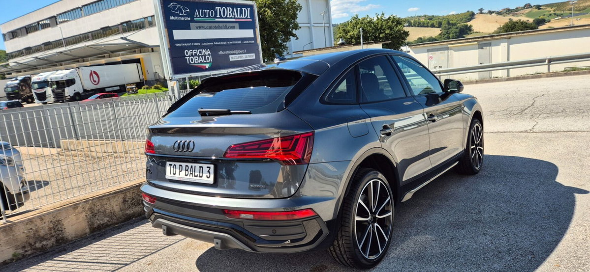 Audi Q5 Sportback 40 2.0 tdi mhev 12V S line Plus quattro s-tronic (2)