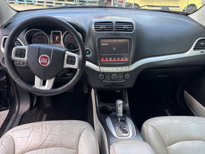 Fiat Freemont 2.0 Mjt 170 CV 4x4 Automatica Lounge (11)