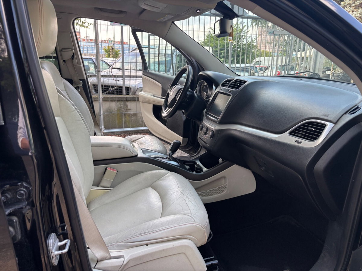Fiat Freemont 2.0 Mjt 170 CV 4x4 Automatica Lounge (16)