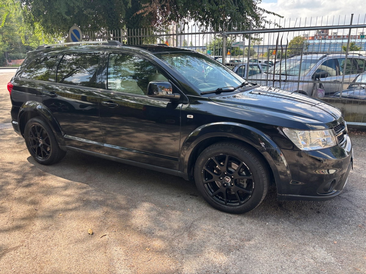 Fiat Freemont 2.0 Mjt 170 CV 4x4 Automatica Lounge (4)