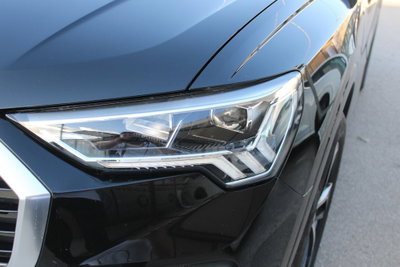Audi Q3 35 TDI quattro Business (12)