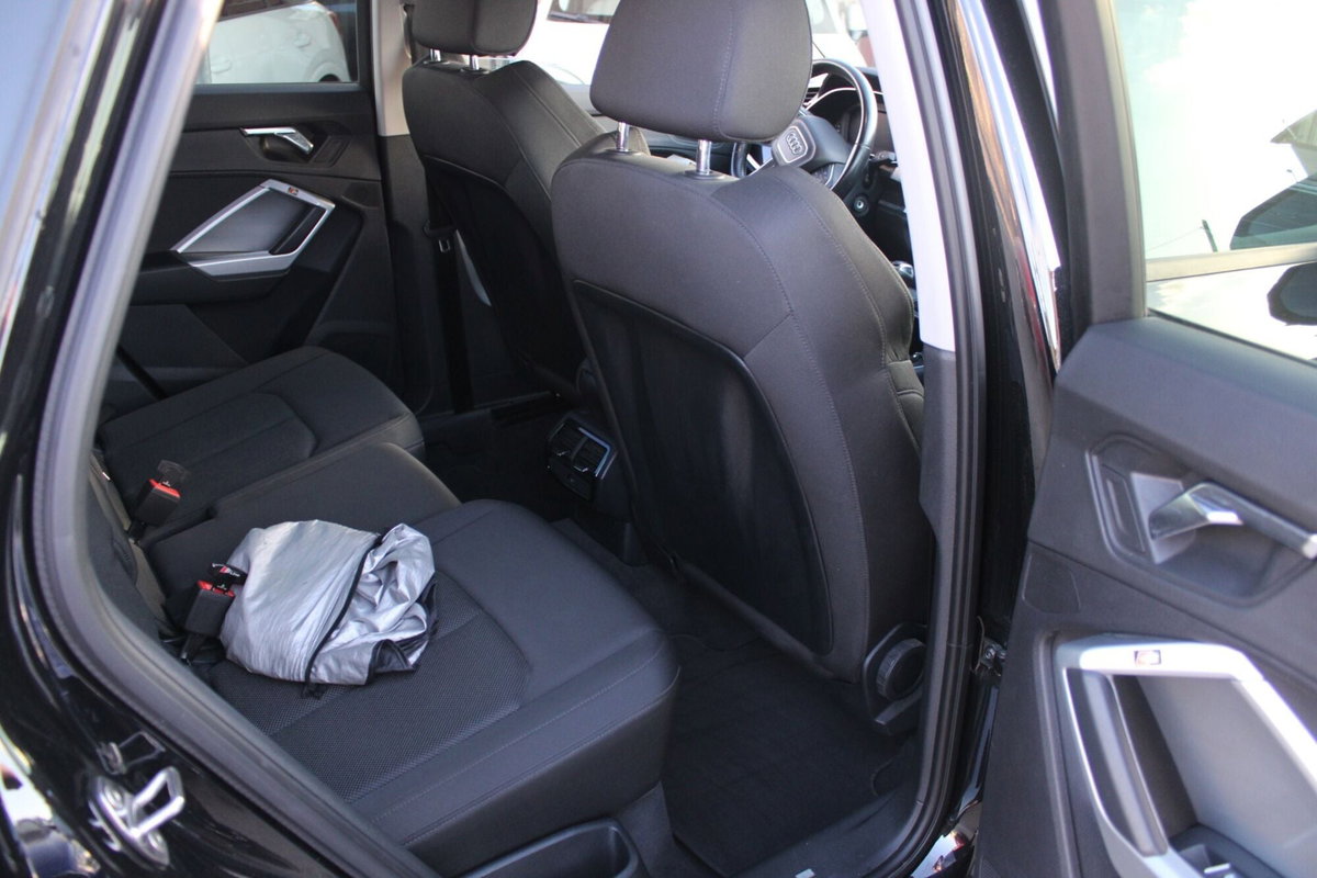 Audi Q3 35 TDI quattro Business (8)