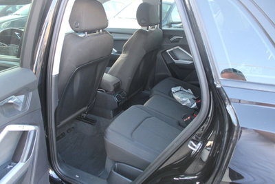 Audi Q3 35 TDI quattro Business (9)