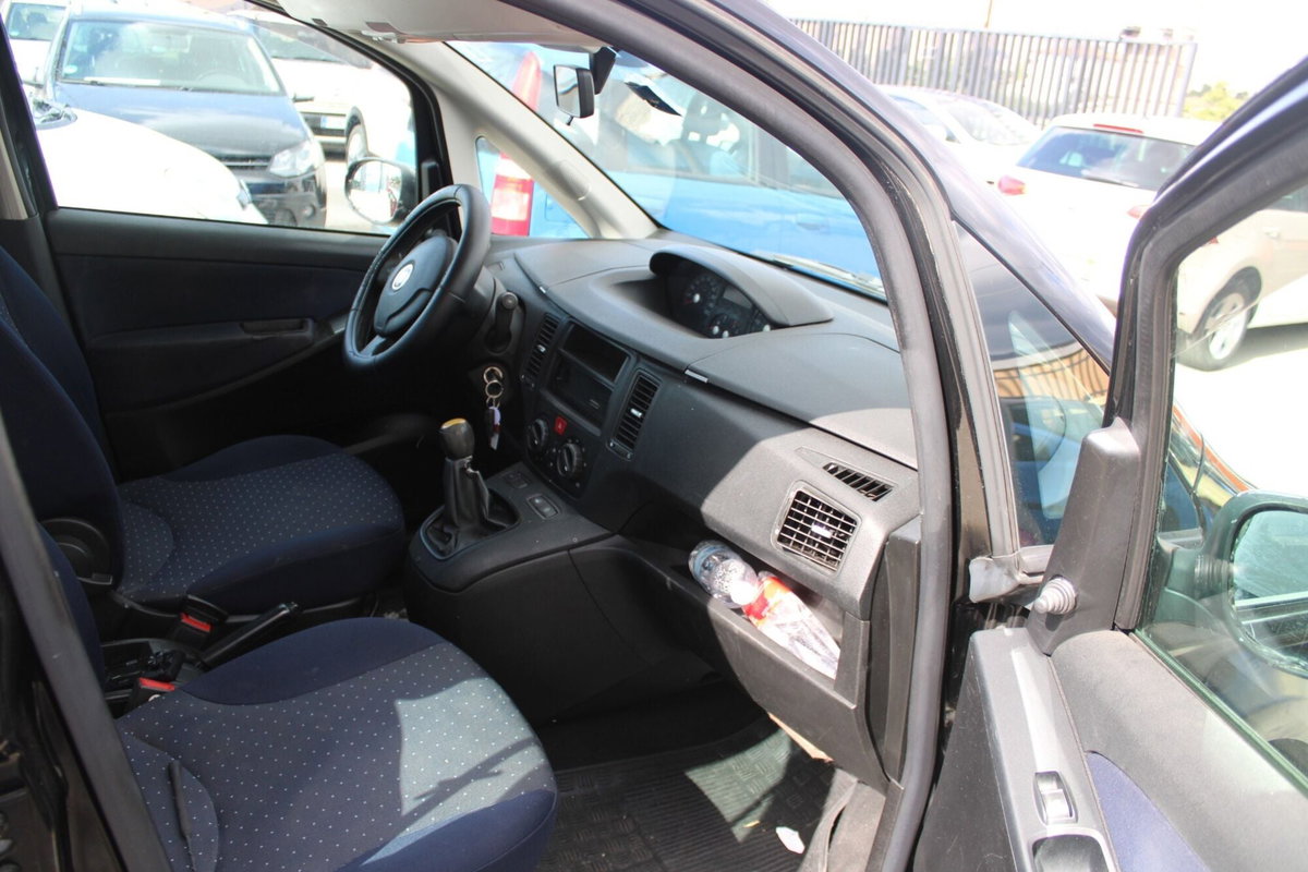 Fiat Idea 1.3 MJT 16V 95 CV S&S Active (10)