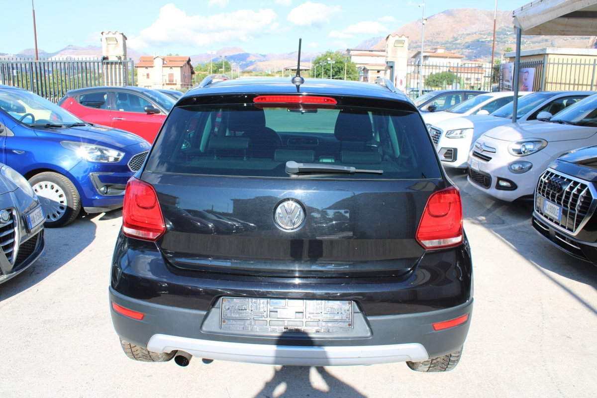 Volkswagen Polo 1.6 TDI 90CV DPF 5 porte Highline (11)