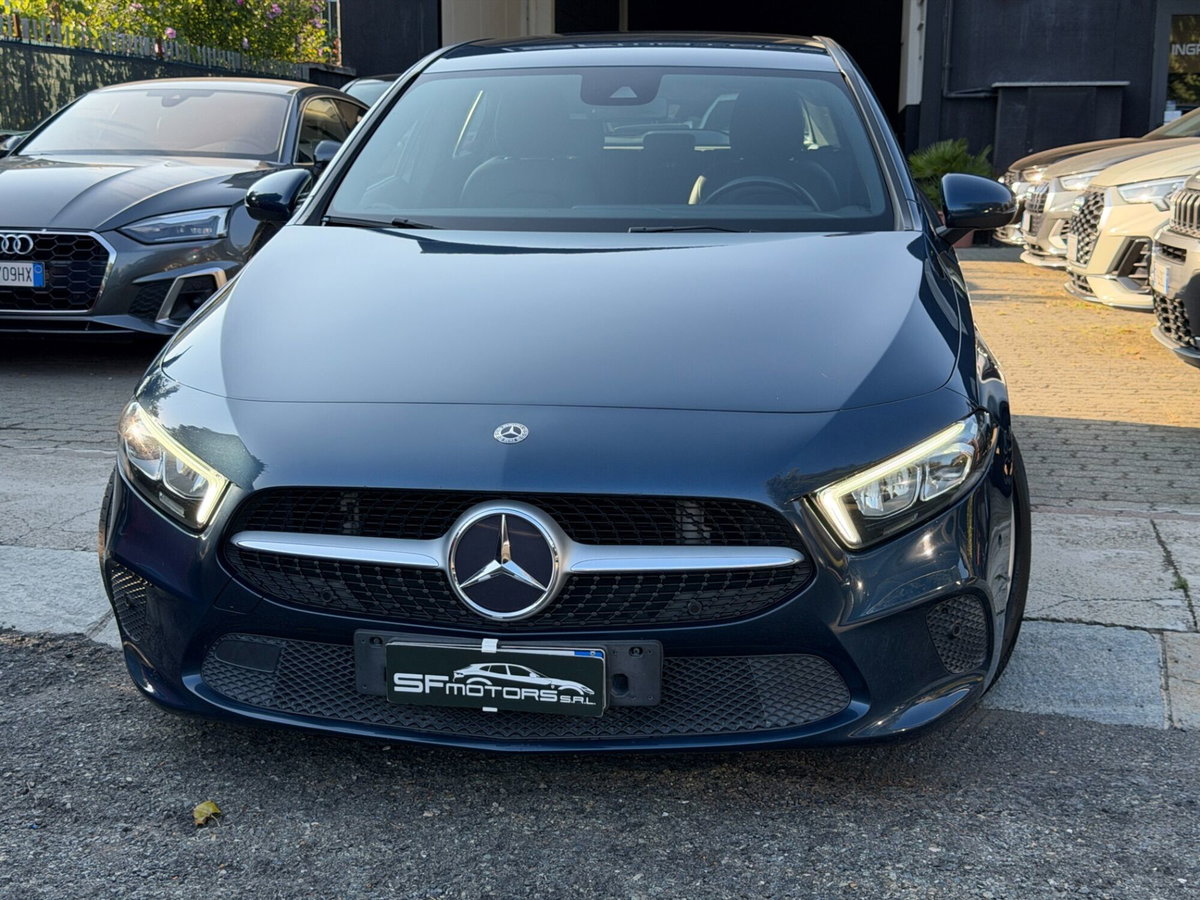 Mercedes-Benz Classe A 180 d Automatic Sport (8)
