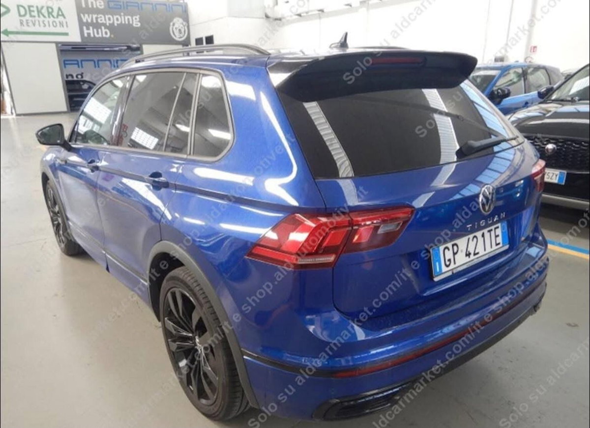 Volkswagen Tiguan 2.0 TDI 150 CV SCR DSG 4MOTION R-Line (4)