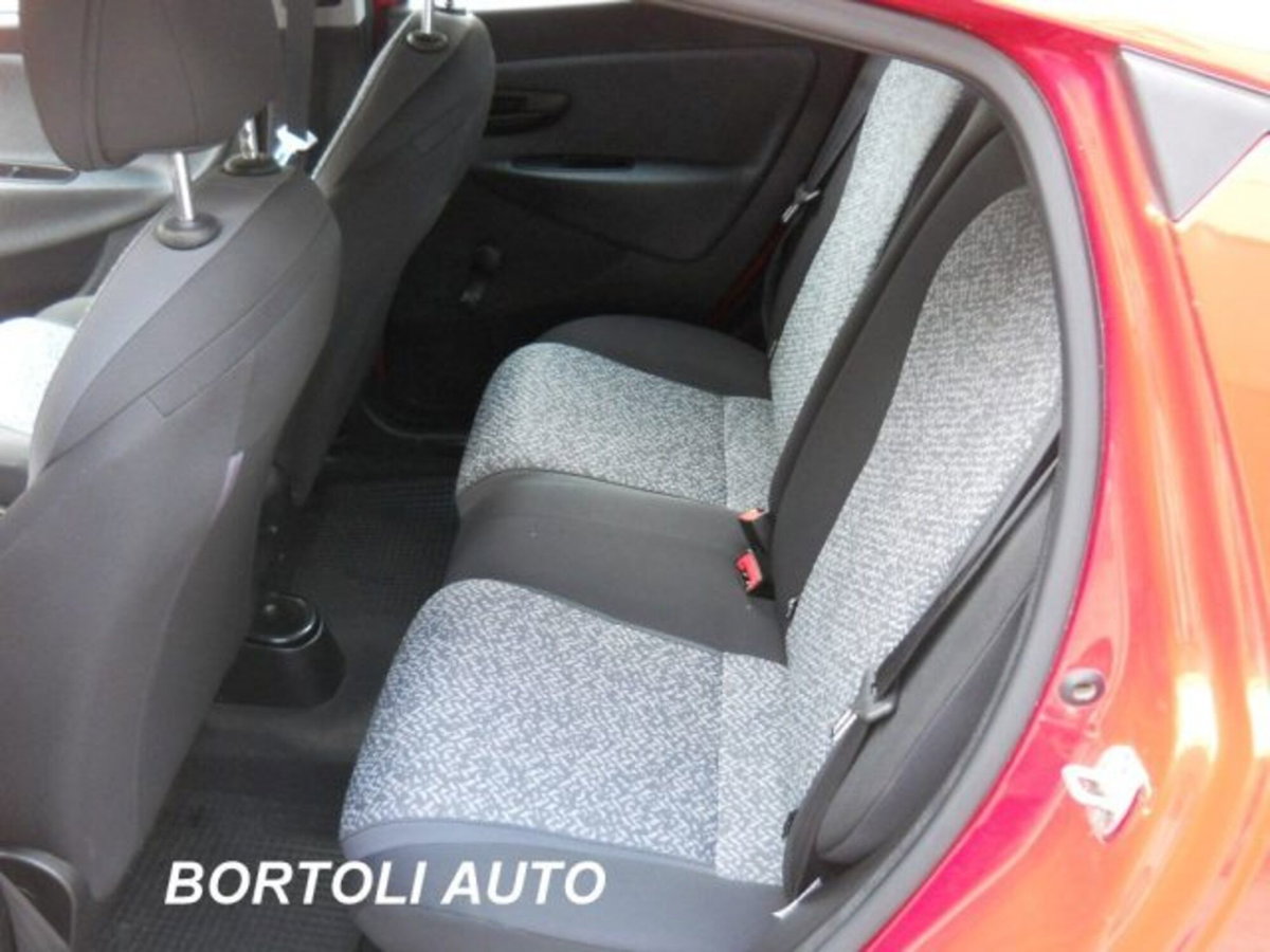 Lancia Ypsilon 1.2 69 CV 5 porte S&S Elefantino Blu (7)