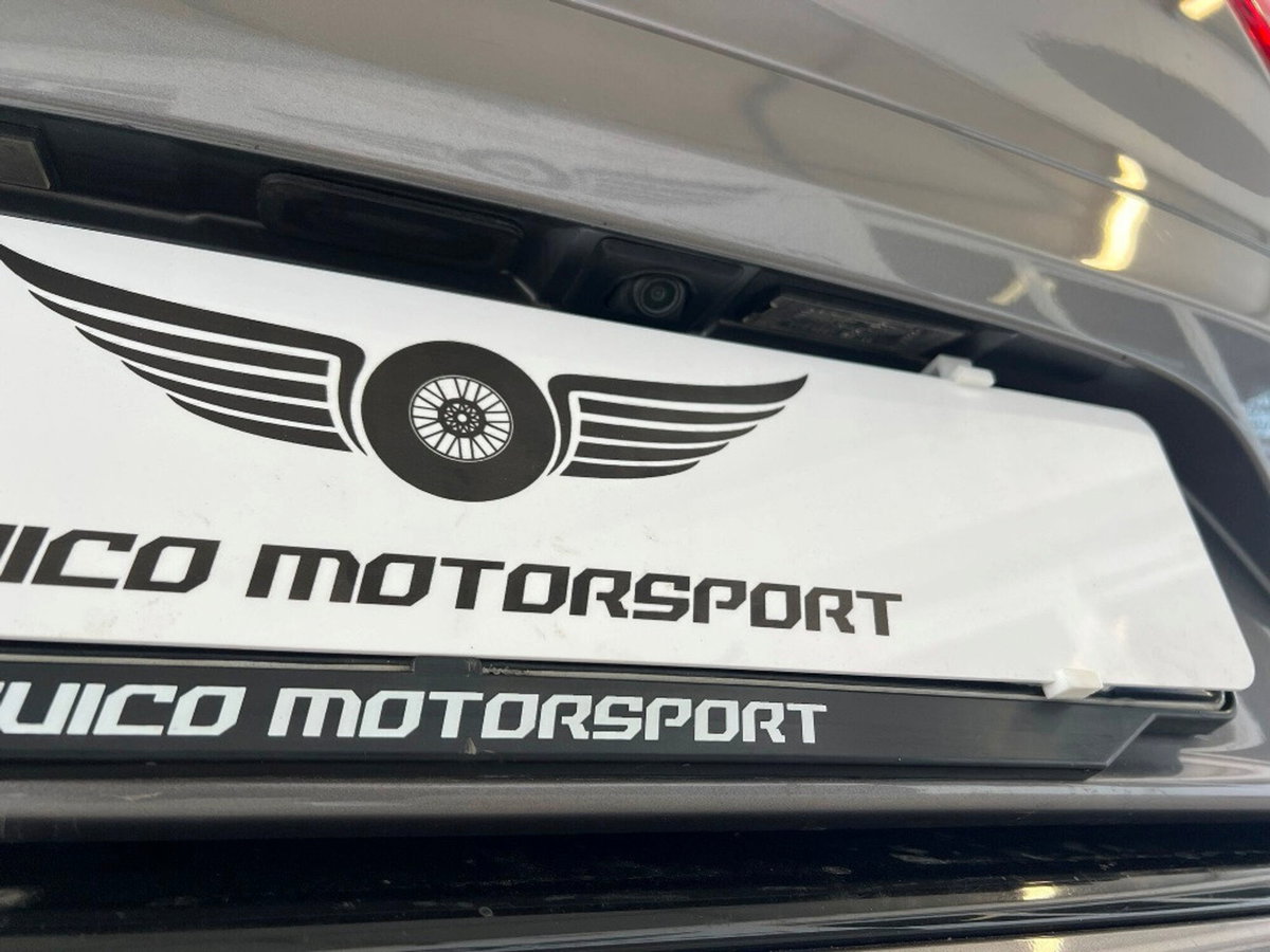 Renault Clio Sporter 1.5 dCi 8V 75CV Costume National (17)