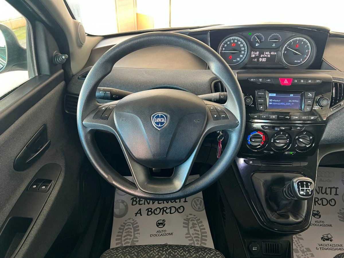 Lancia Ypsilon 1.2 69 CV 5 porte Elefantino Blu (10)