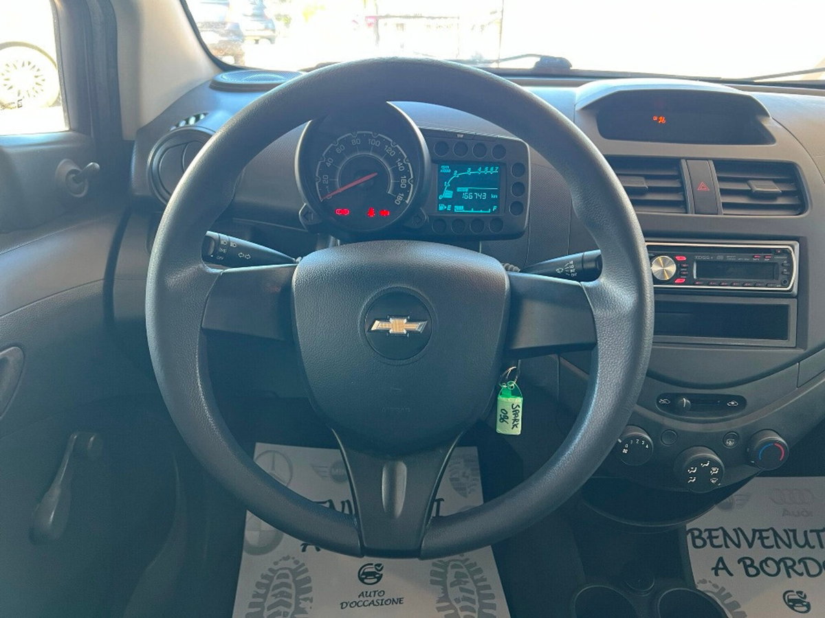 Chevrolet Spark 1.0 (11)