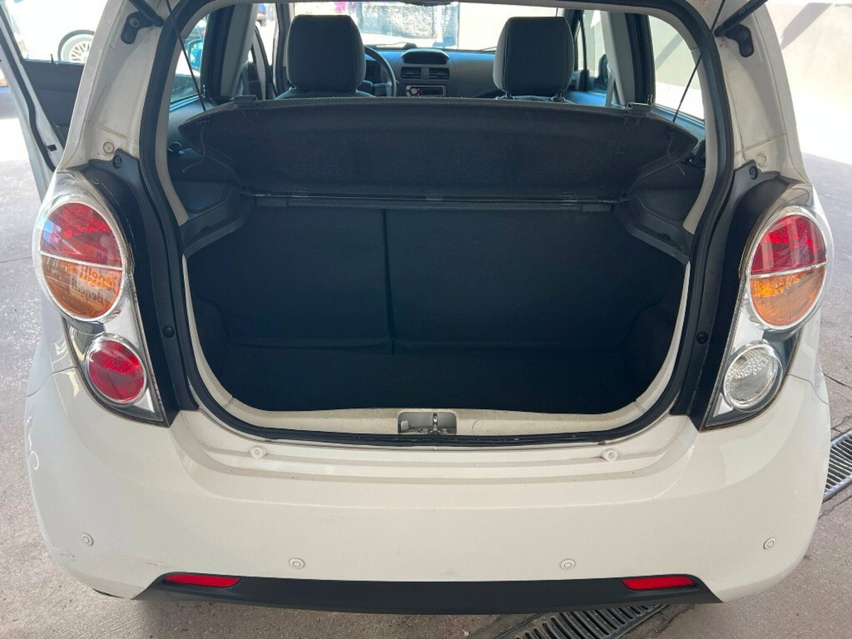 Chevrolet Spark 1.0 (16)