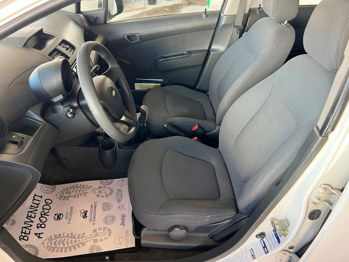 Chevrolet Spark 1.0 (8)