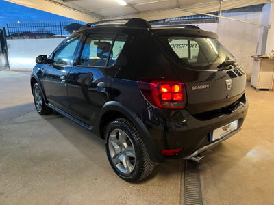 Dacia Sandero Stepway 1.0 TCe 100 CV ECO-G Comfort (4)