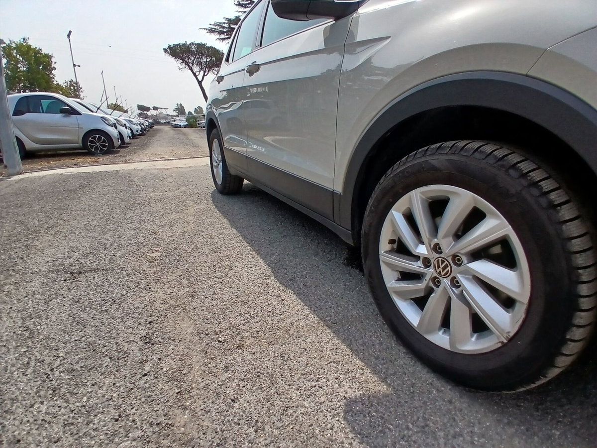 Volkswagen T-Cross 1.0 TSI 110 CV DSG Advanced (11)