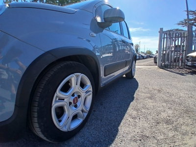 Fiat Panda 1.0 FireFly S&S Hybrid City Cross (11)
