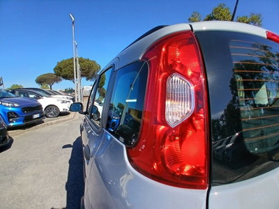Fiat Panda 1.0 FireFly S&S Hybrid City Cross (12)