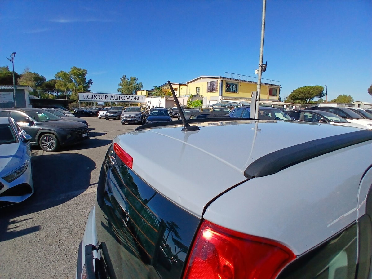 Fiat Panda 1.0 FireFly S&S Hybrid City Cross (13)