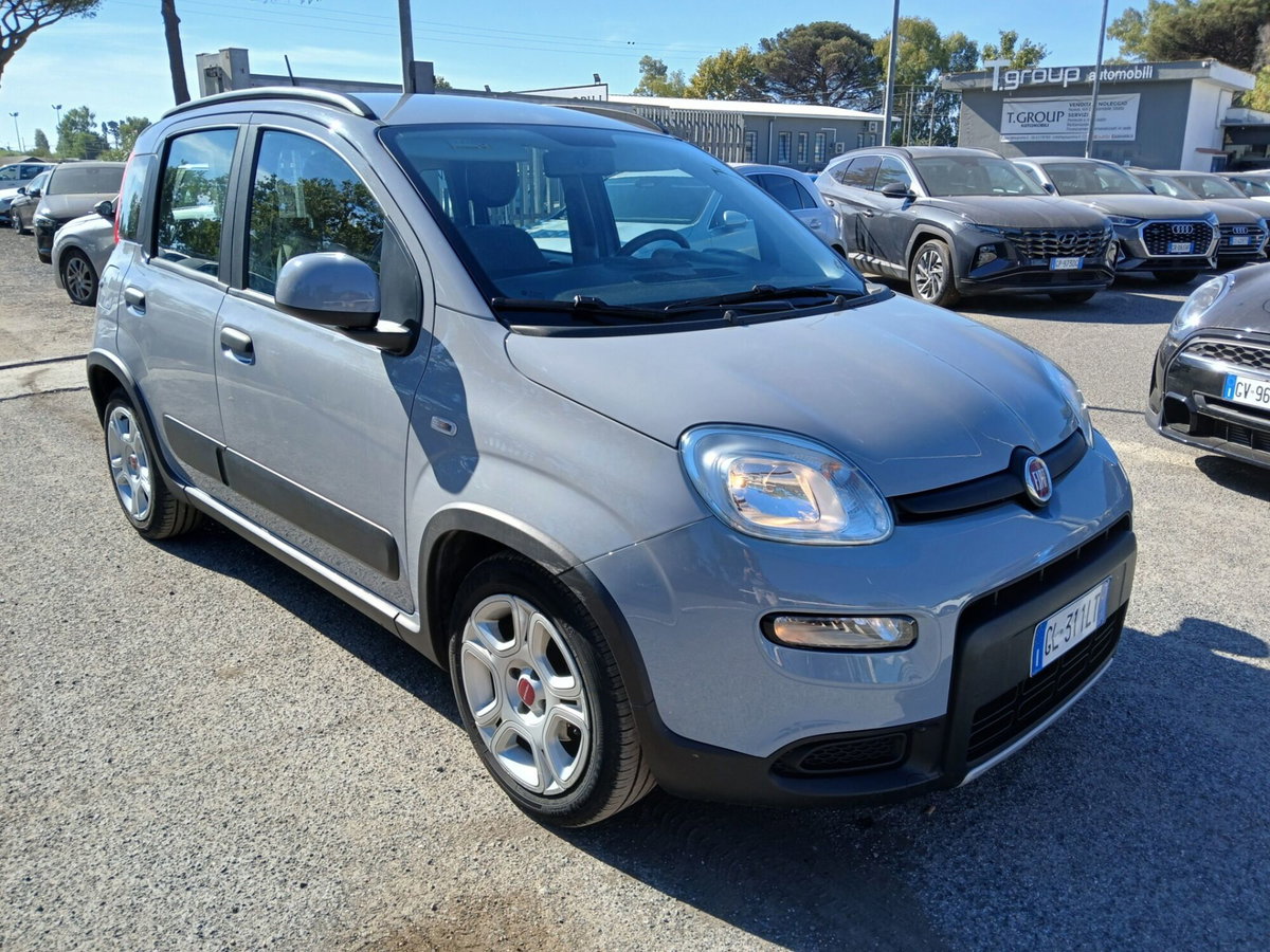 Fiat Panda 1.0 FireFly S&S Hybrid City Cross (3)