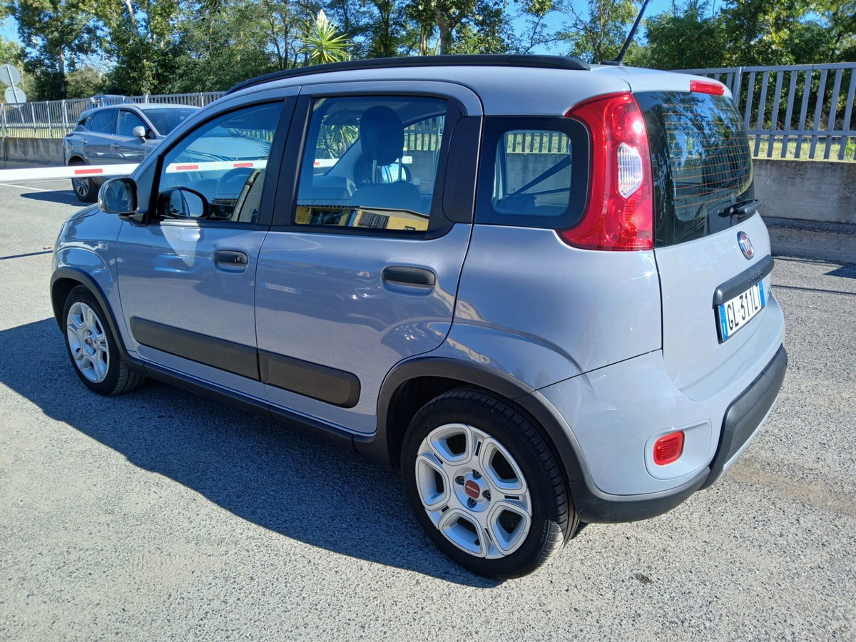 Fiat Panda 1.0 FireFly S&S Hybrid City Cross (7)