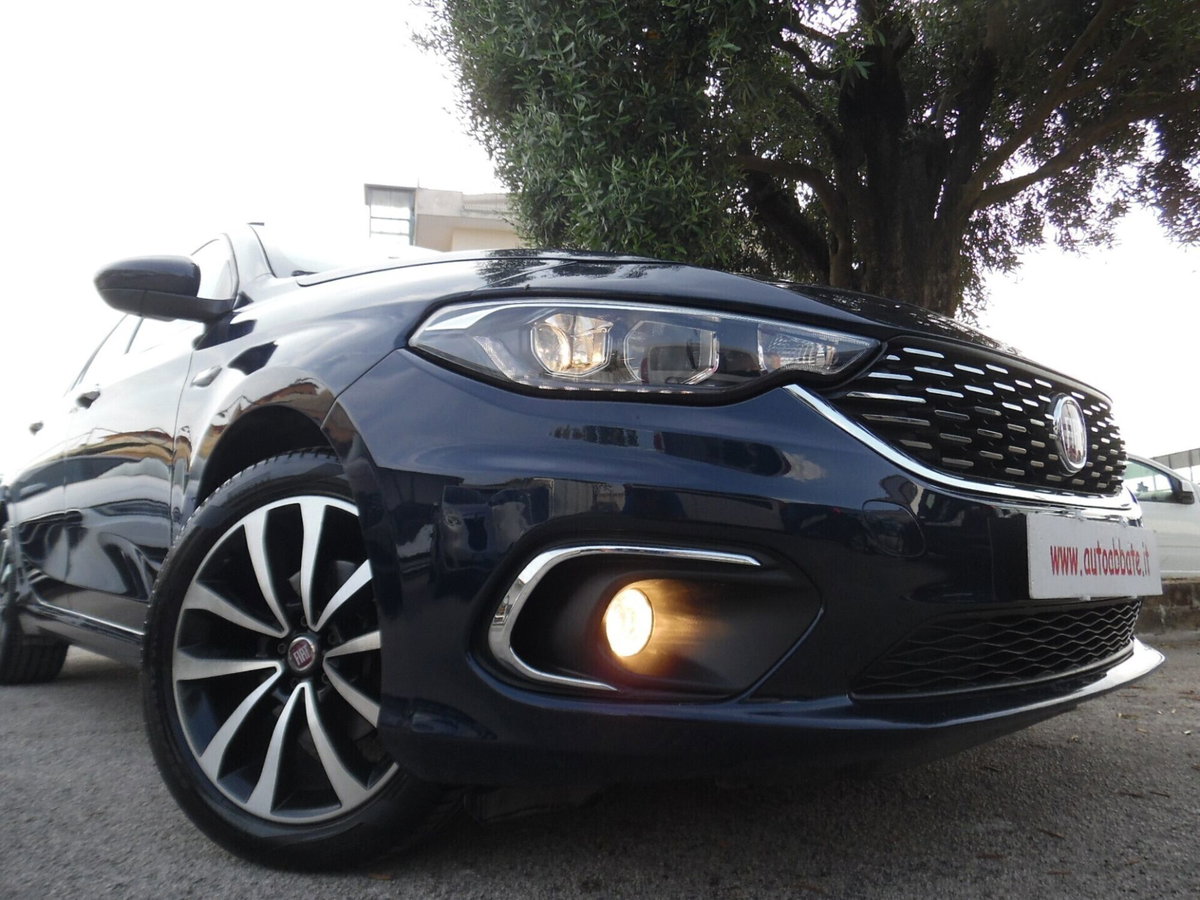 Fiat Tipo Station Wagon Tipo 1.3 Mjt S&S SW Lounge (9)