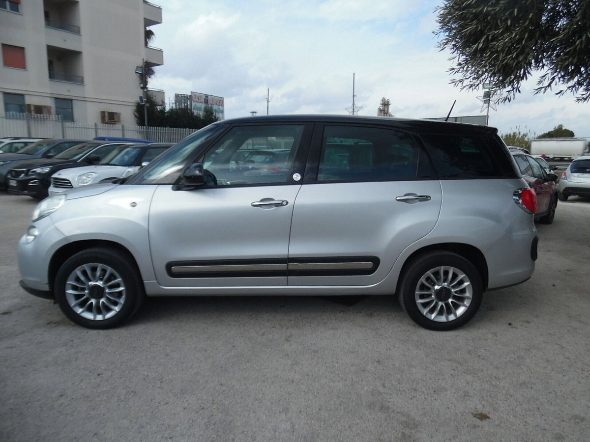 Fiat 500L Living 0.9 TwinAir Turbo Natural Power Lounge (4)