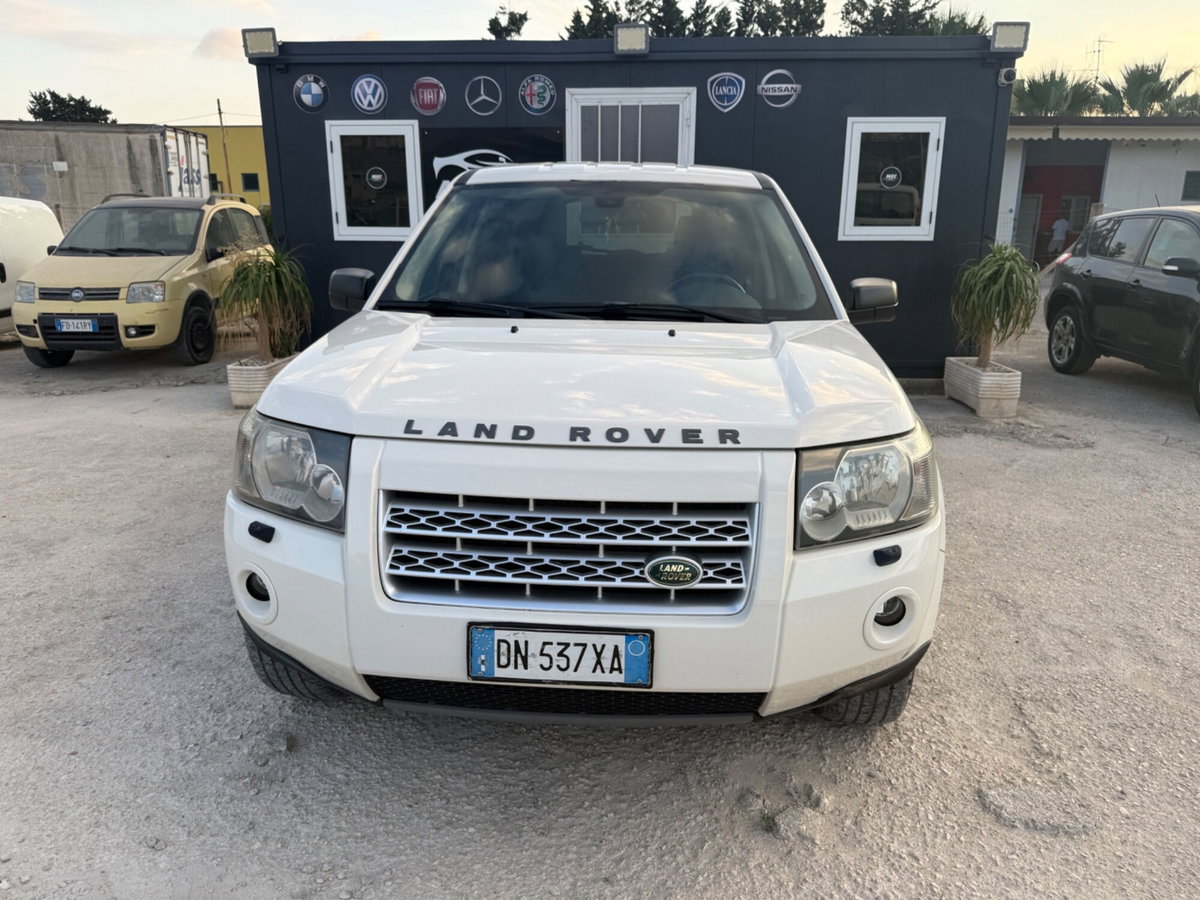 Land Rover Freelander 2.2 TD4 S.W. E (2)